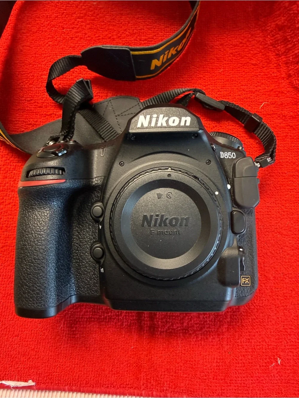 Nikon D750 Full-Frame DSLR Body in Black